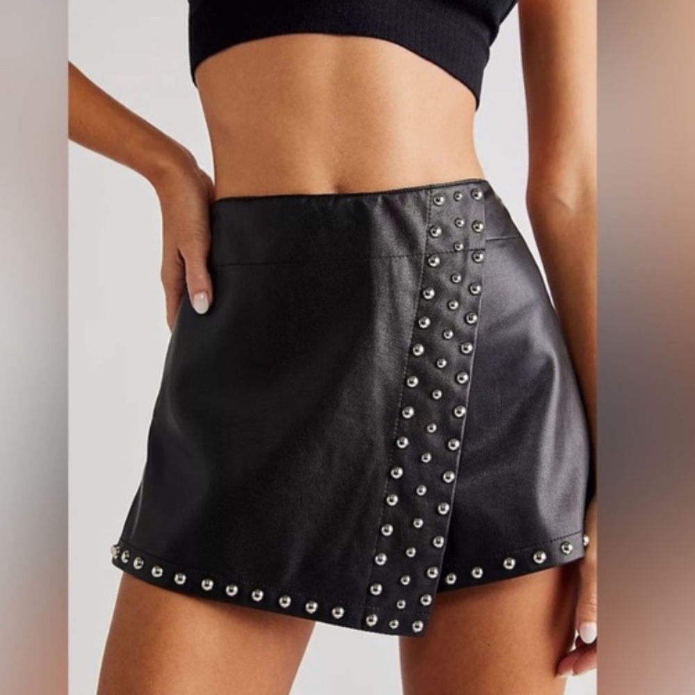 Free people skort size 4